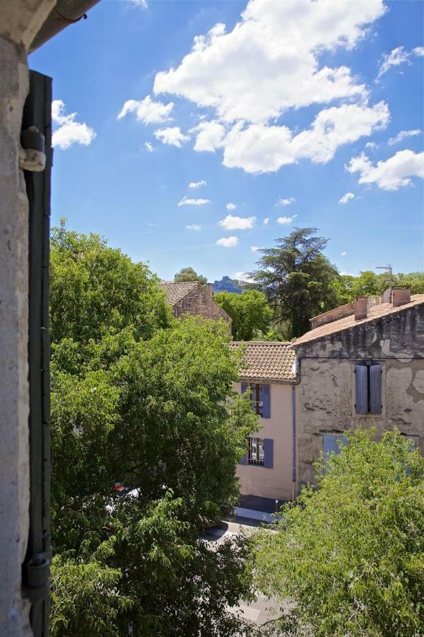 Le Petit Hotel Saint-Remy-de-Provence Exterior photo