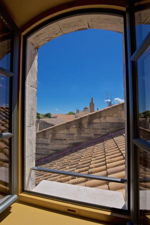 Le Petit Hotel Saint-Remy-de-Provence Exterior photo